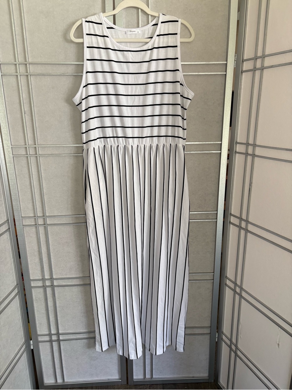 Sleeveless White and Black Striped Maxi Dress